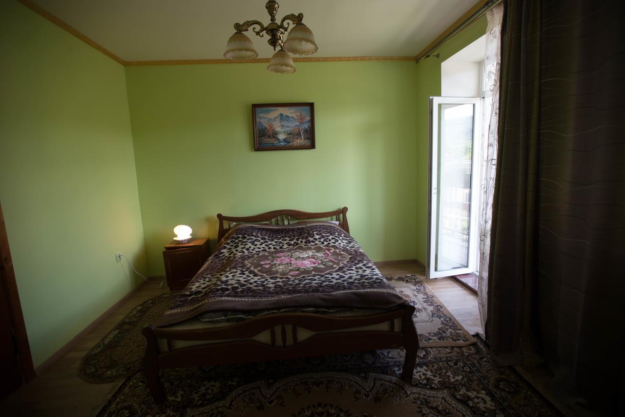 Guest House In Drachino Свалява Екстер'єр фото